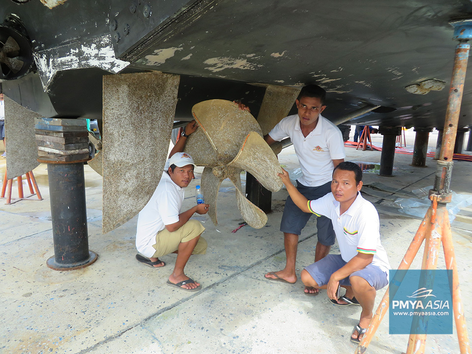 The crew of Princess 52 during the training course