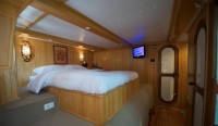 Blue Lagoon 70